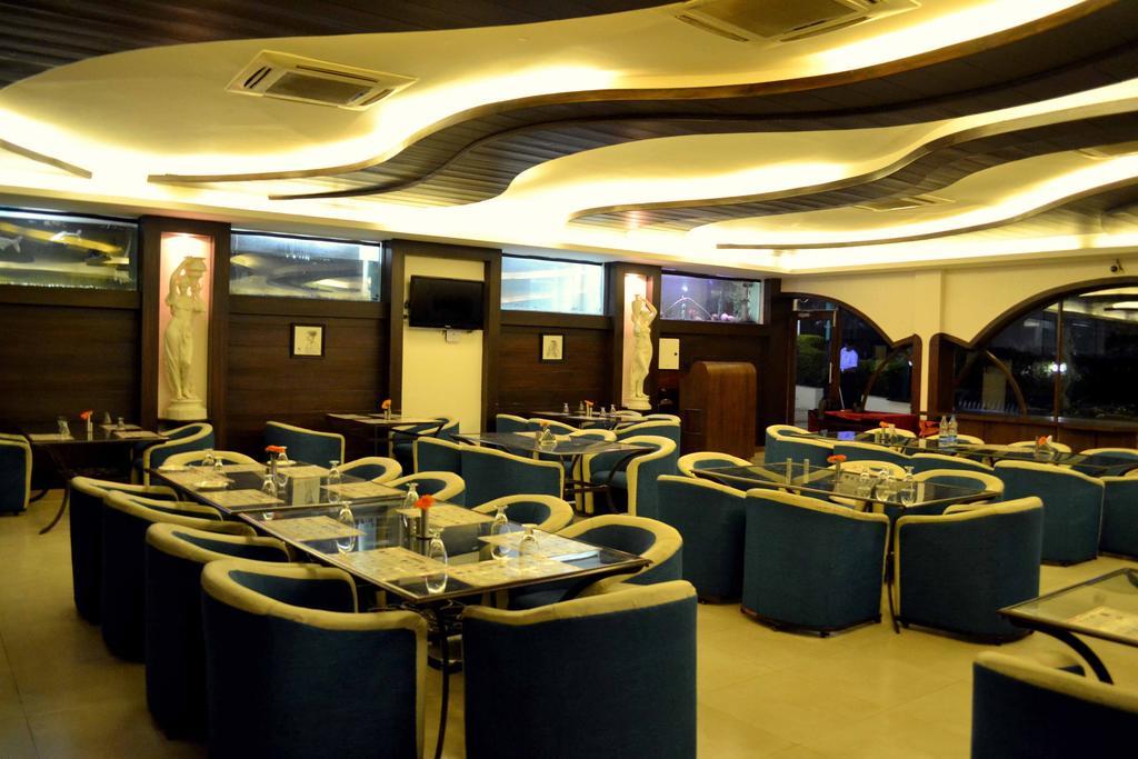 Pancard Clubs - Pune Exterior photo